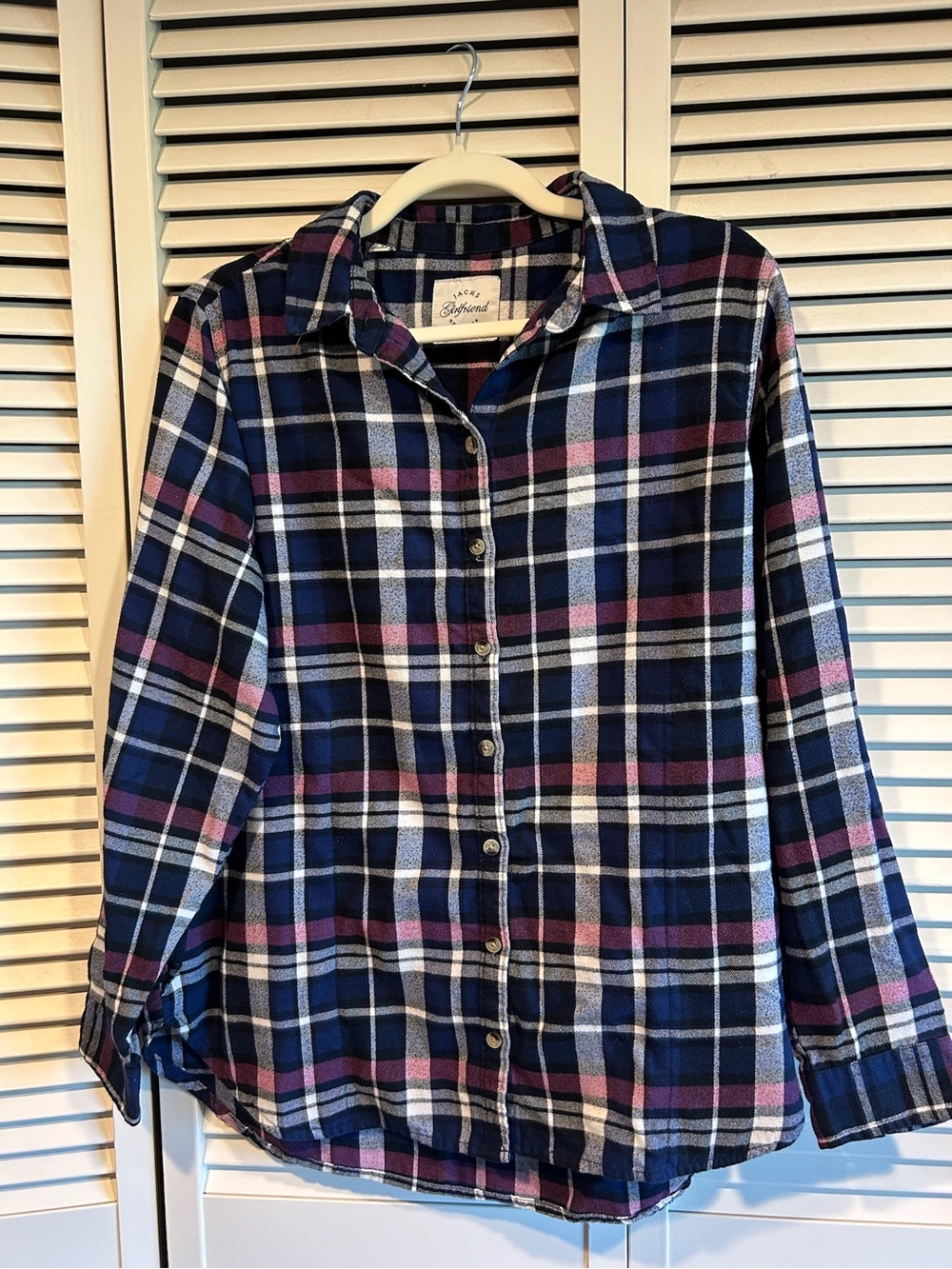 🧲🐎 Girlfriend Navy / Plum Plaid Button-Up Shirt - Rodeo Ready, Cowgirl Cute!